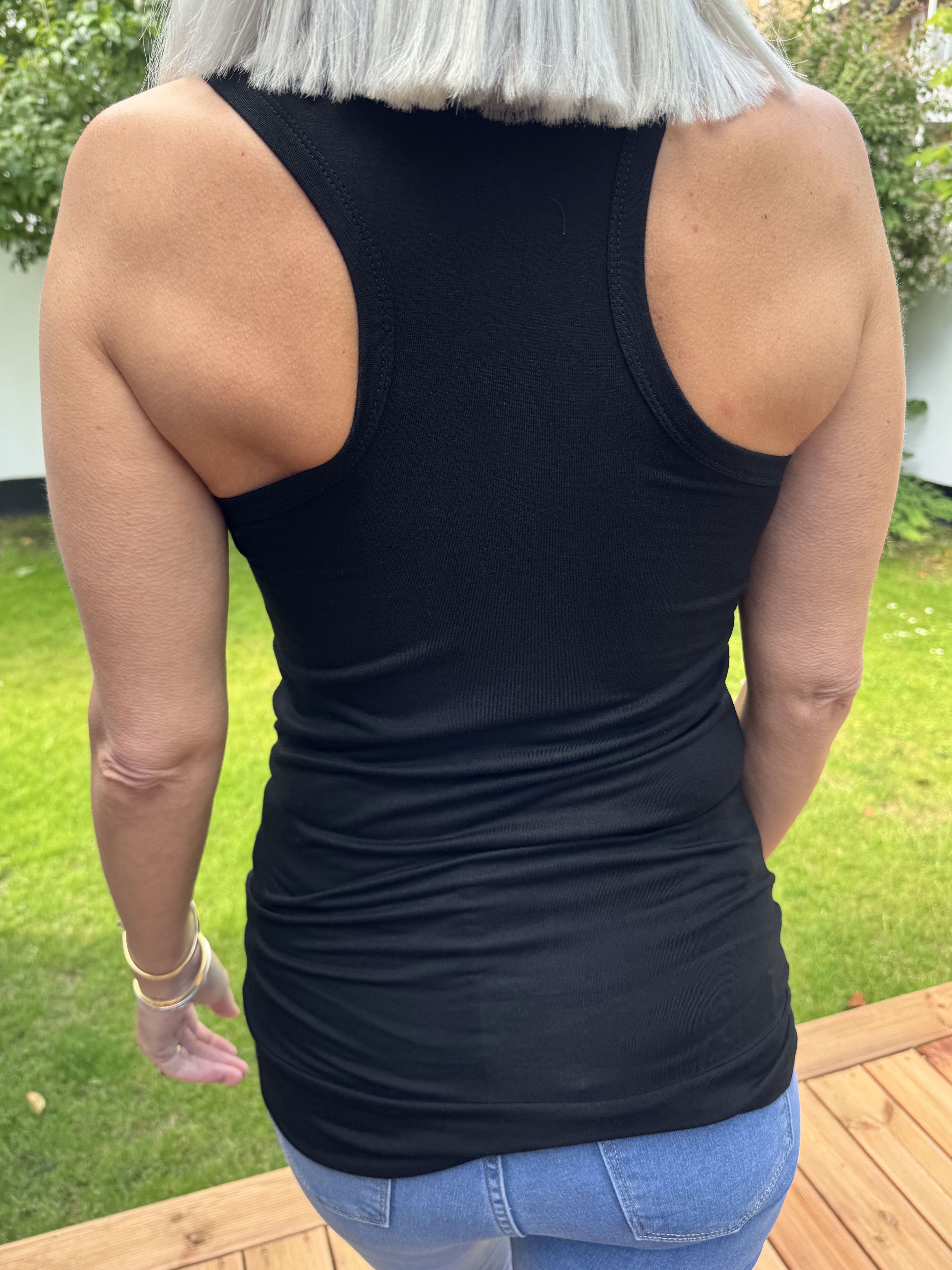 Kos - Basis top i åndbart stof